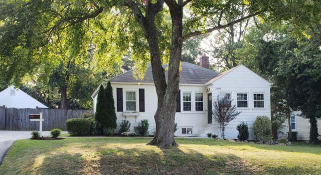 Photo of 2909 Fairmont St, Falls Church, VA 22042