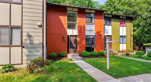 Photo of 2270 Covent Gardens Ct, Reston, VA 20191