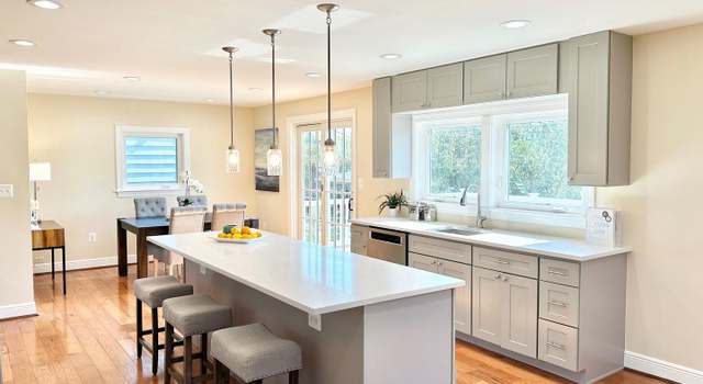 Photo of 2807 Jamestown Rd, Hyattsville, MD 20782