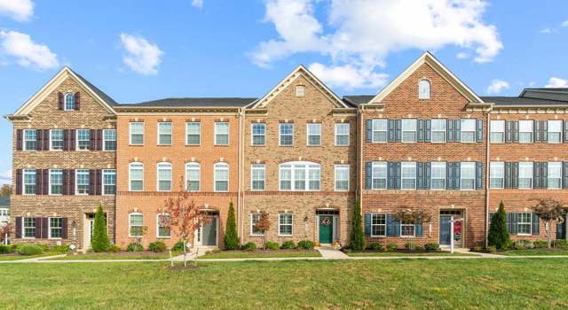 Photo of 7097 Darbey Knoll Dr, Gainesville, VA 20155