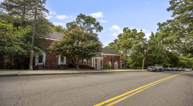 Photo of 3580 Martha Custis Dr, Alexandria, VA 22302