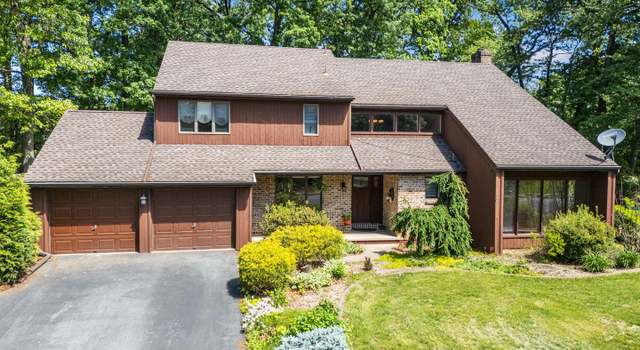 Photo of 5321 Hanover Dr, Allentown, PA 18106