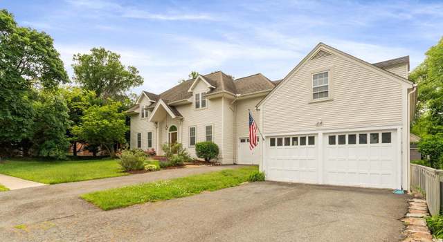 Photo of 600 Grace St, Herndon, VA 20170