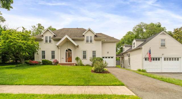 Photo of 600 Grace St, Herndon, VA 20170