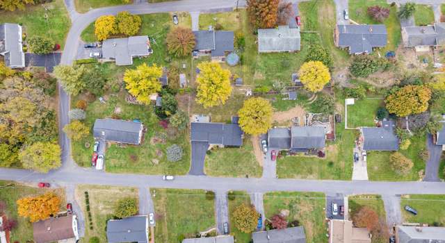 Photo of 95 Tammy Ln, Martinsburg, WV 25405