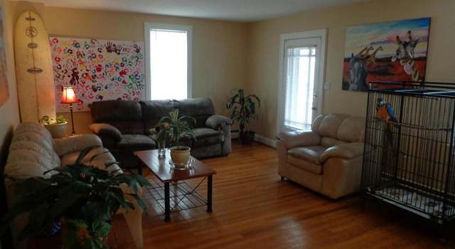 Photo of 439 Queen St, Chambersburg, PA 17201