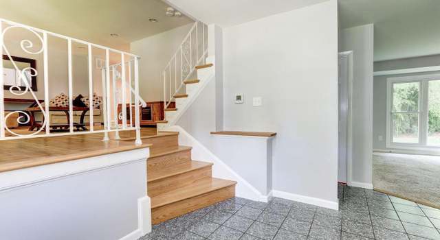Photo of 5515 Amesfield Ct, Rockville, MD 20853