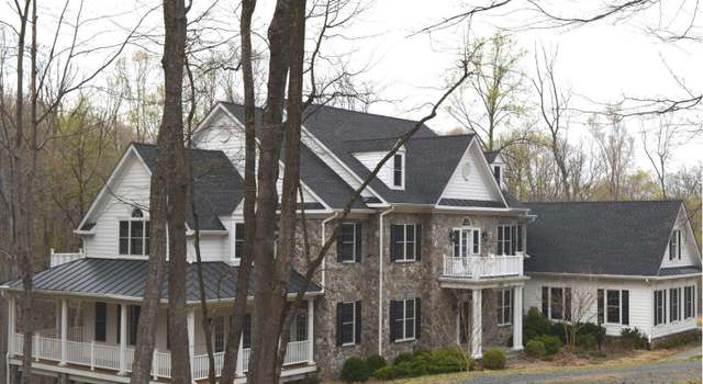 Photo of 17796 Leeland Orchard Rd, Leesburg, VA 20176