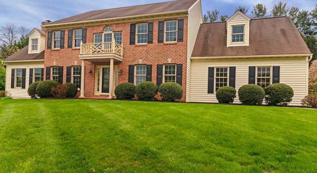 Photo of 12 White Oak Dr, West Grove, PA 19390
