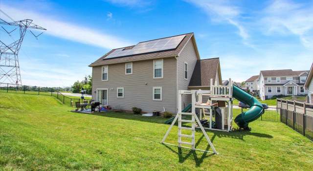 Photo of 305 Old Stone Way, York, PA 17406
