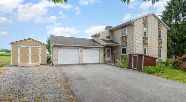 Photo of 861 Franklin Dr, Manheim, PA 17545