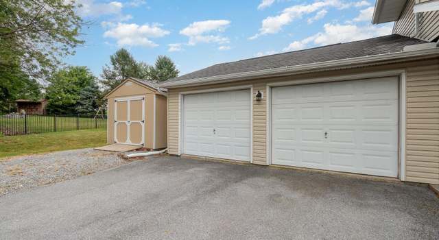 Photo of 861 Franklin Dr, Manheim, PA 17545