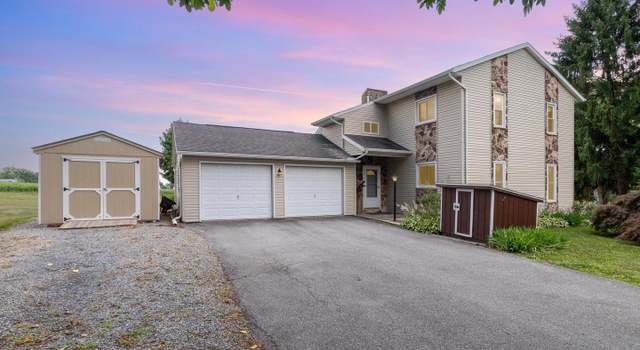 Photo of 861 Franklin Dr, Manheim, PA 17545