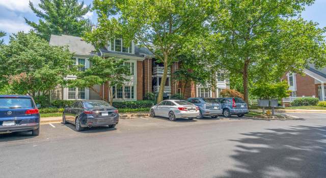 Photo of 11156 Beaver Trail Ct, Reston, VA 20191