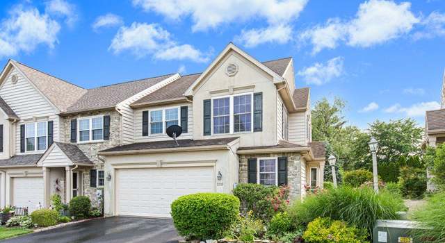 Photo of 220 S Brookefield Ln, New Holland, PA 17557