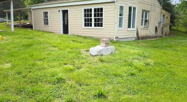 Property at 7421 Lake Dr, Manassas, VA 20111, 3 beds, 1 bath