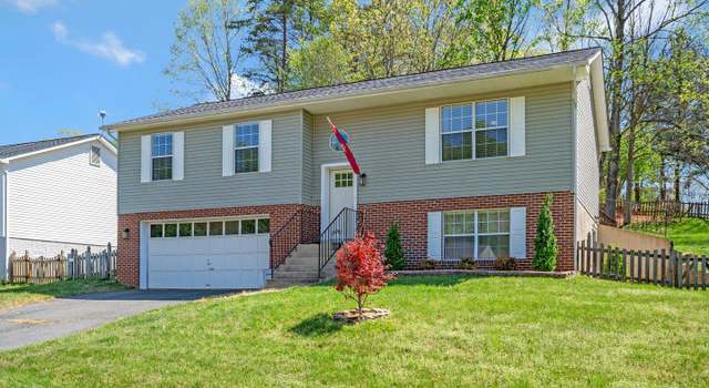 Photo of 18 Darbywood Ct, Stafford, VA 22554