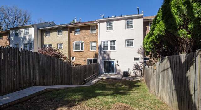 Photo of 14831 Haymarket Ln, Centreville, VA 20120