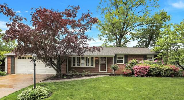 Photo of 424 Lamp Post Ln, Camp Hill, PA 17011