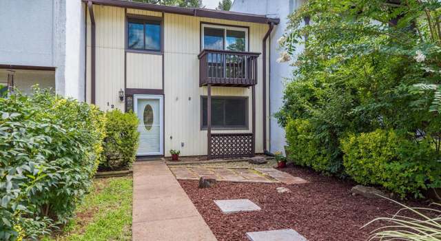 Photo of 121 Woodgate Ct, Sterling, VA 20164