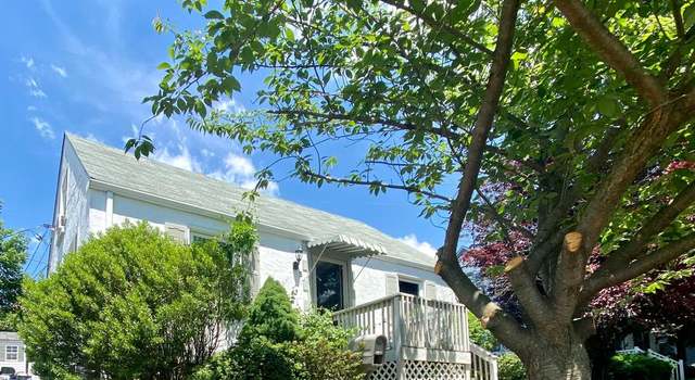 Photo of 5 Green Ln, Aston, PA 19014