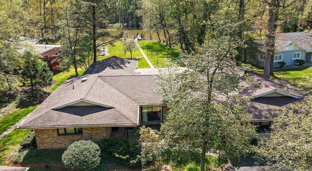 Photo of 3916 W Shore Dr, Edgewater, MD 21037