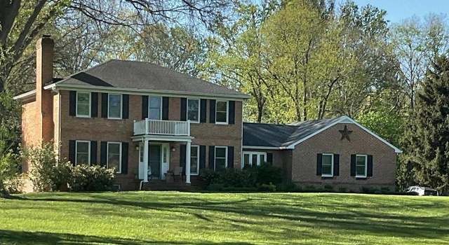 Photo of 1075 Willowdale Dr, Shepherdstown, WV 25443