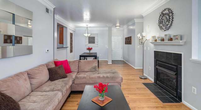 Photo of 4852 Eisenhower Ave #433, Alexandria, VA 22304
