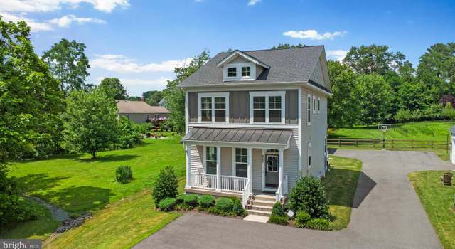 Photo of 625 E G St, Purcellville, VA 20132