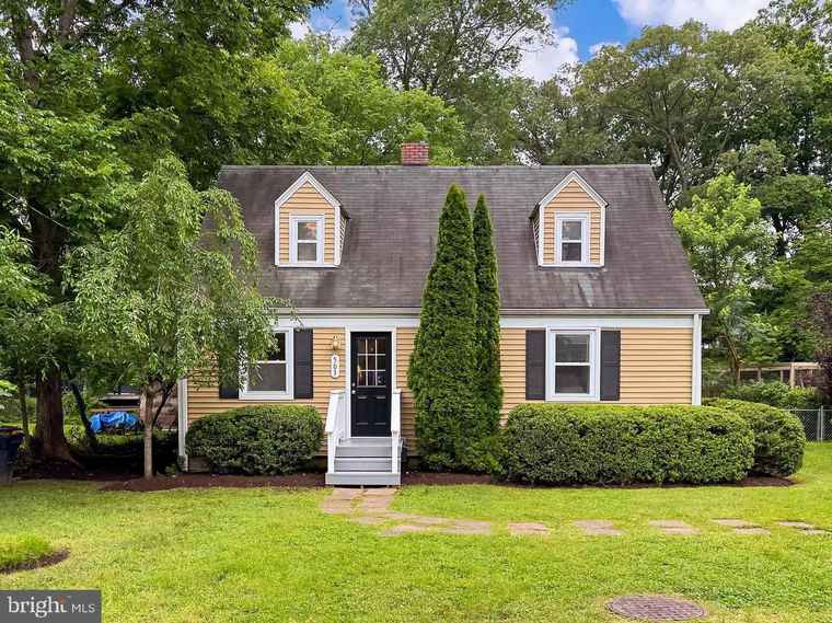 Photo of 503 Randolph St Falls Church, VA 22046
