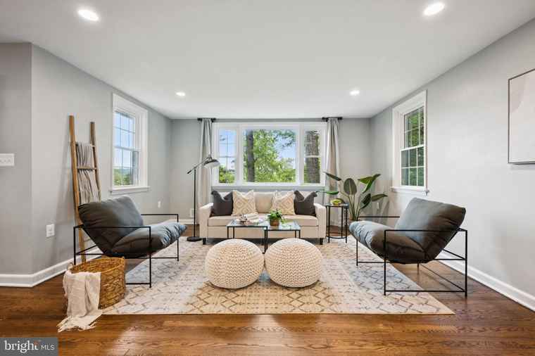 Photo of 8203 Bellona Ave Towson, MD 21204