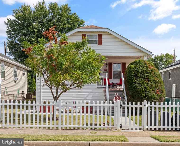 Photo of 6920 Sollers Point Rd Baltimore, MD 21222