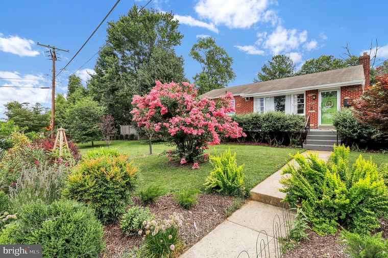 Photo of 1215 Kirklynn Ave Takoma Park, MD 20912