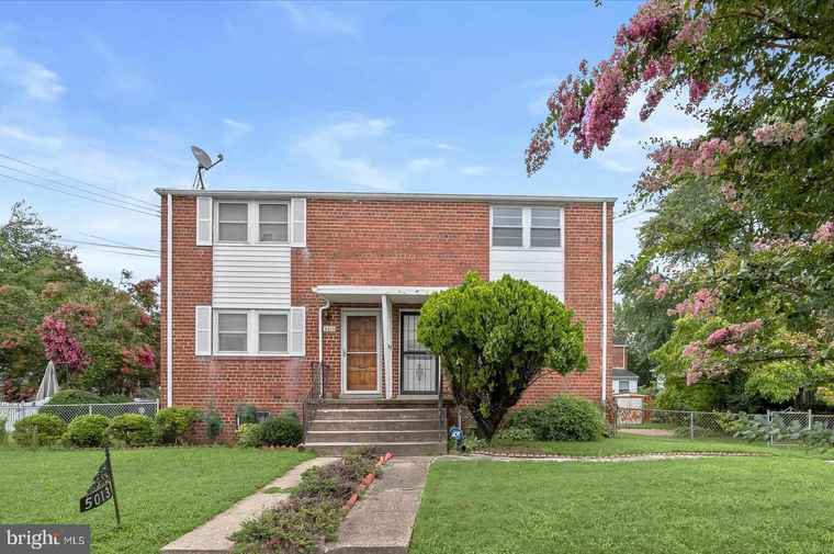 Photo of 5011 36th Pl Hyattsville, MD 20782