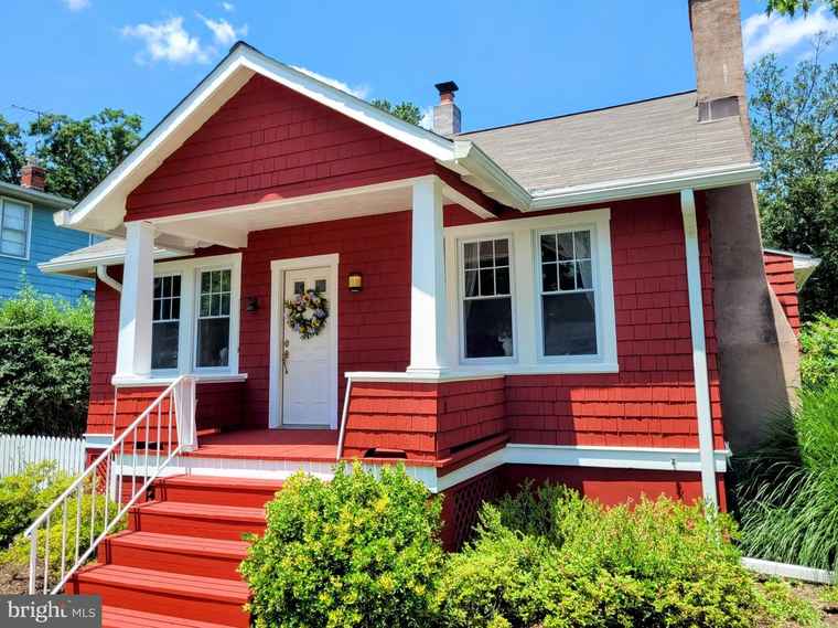 Photo of 738 Anneslie Rd Baltimore, MD 21212