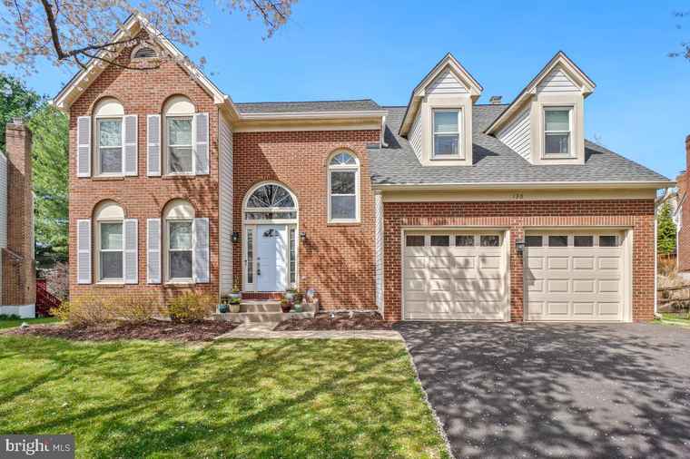 Photo of 130 Englefield Dr Gaithersburg, MD 20878