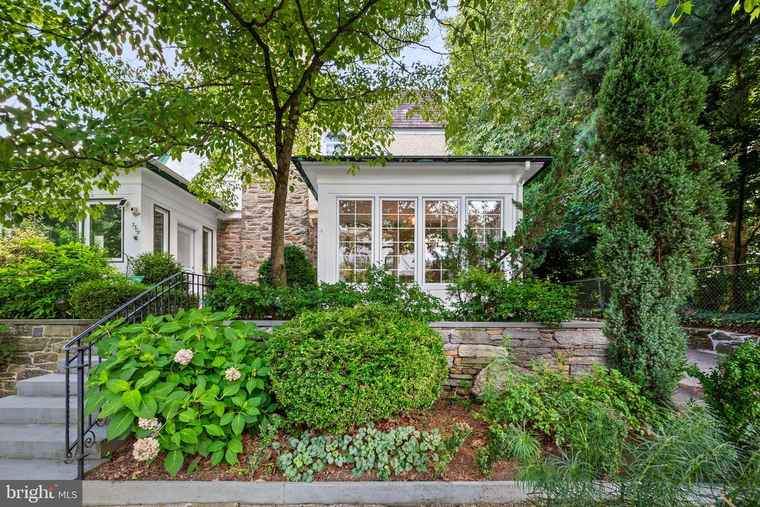 Photo of 3310 W Penn St Philadelphia, PA 19129