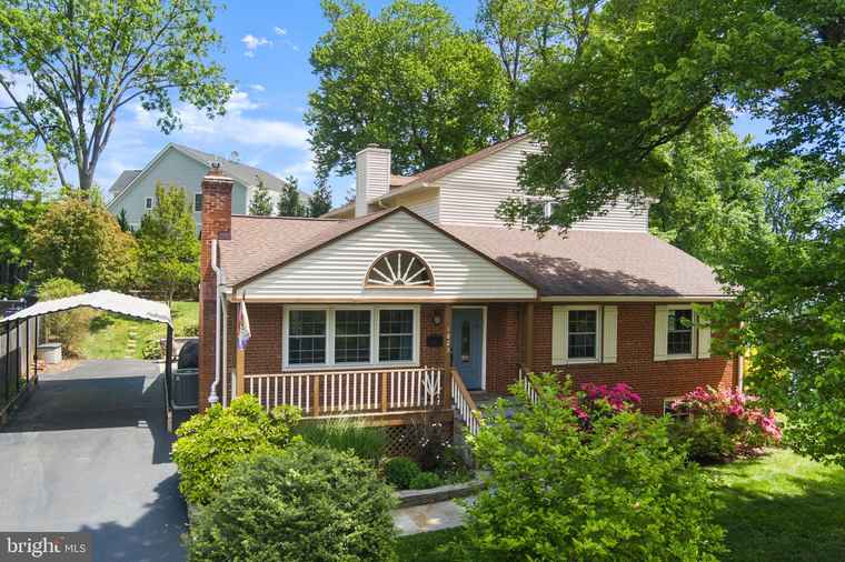Photo of 1823 Westmoreland St Mclean, VA 22101