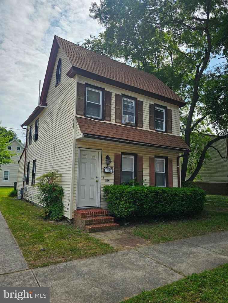 Photo of 239 N New St Dover, DE 19904