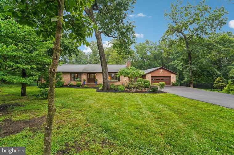 Photo of 4646 Live Oak Ct Ellicott City, MD 21043