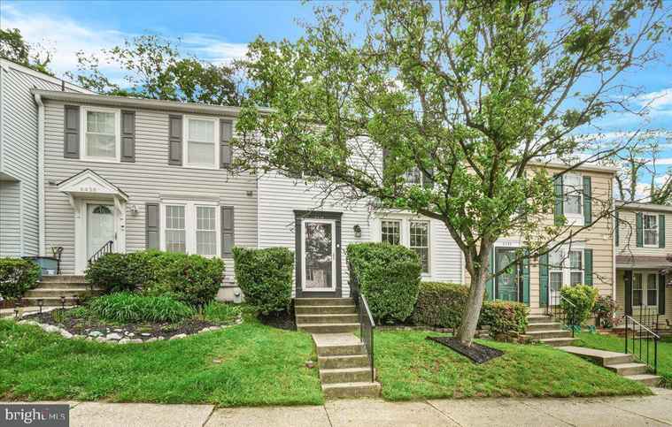 Photo of 6436 Rockledge Ct Elkridge, MD 21075