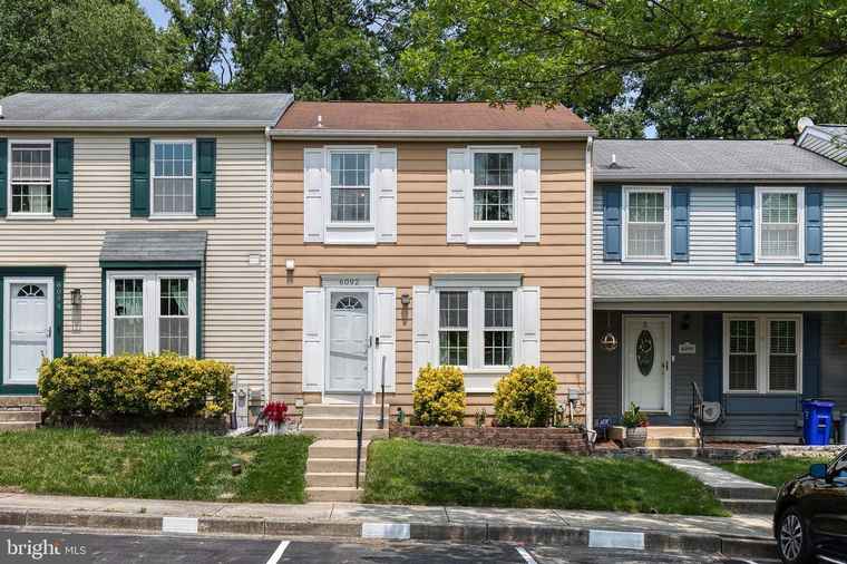 Photo of 6092 Rock Glen Dr Elkridge, MD 21075