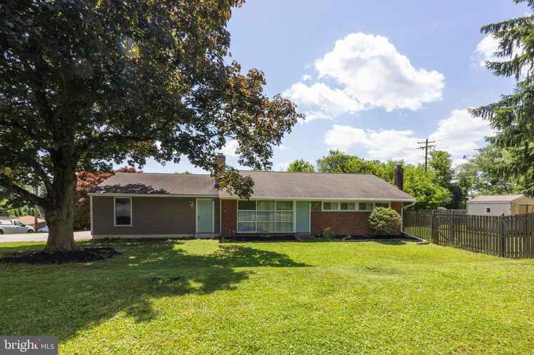 Photo of 2 High Meadow Dr Media, PA 19063