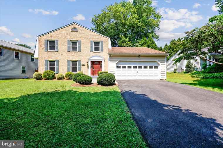 Photo of 417 Hurley Ave Rockville, MD 20850
