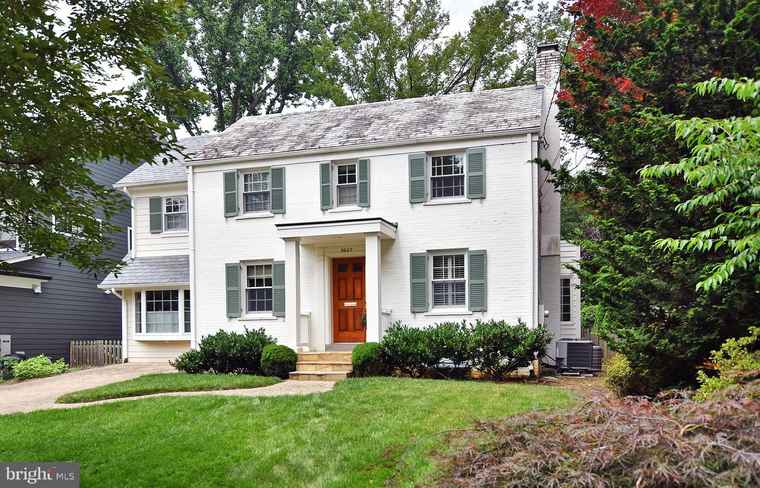 Photo of 5607 Glenwood Rd Bethesda, MD 20817
