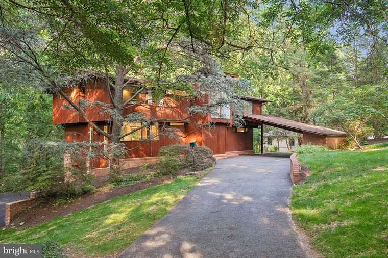 Photo of 1330 Potomac School Rd Mclean, VA 22101