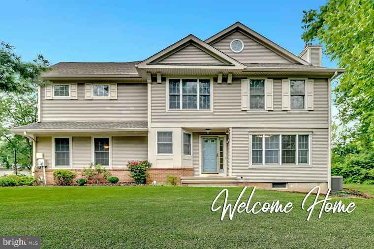 Photo of 166 Neil Ct Princeton, NJ 08540