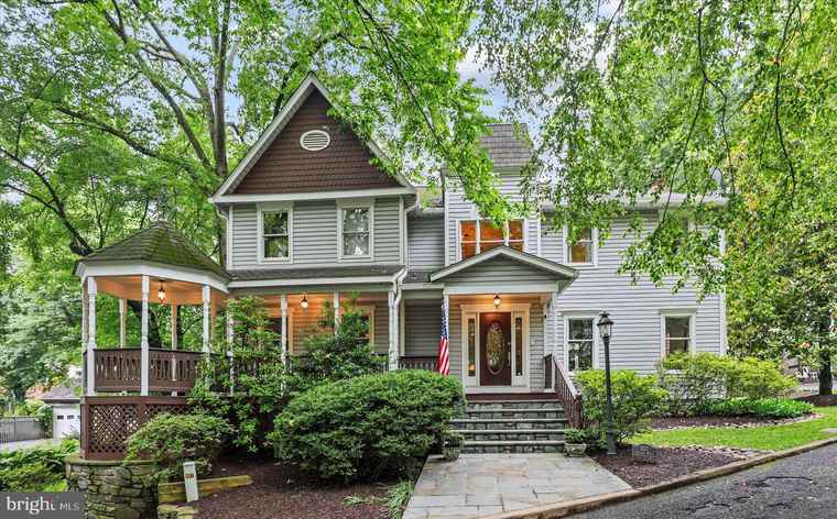 Photo of 307 Shadow Walk Falls Church, VA 22046