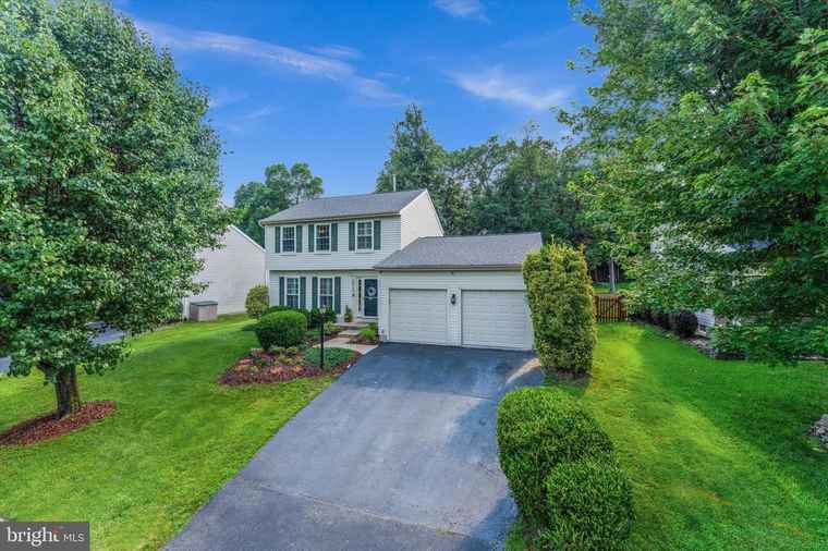 Photo of 20793 Cross Timber Dr Ashburn, VA 20147