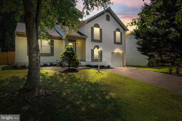 Photo of 6135 Rainbow Dr Elkridge, MD 21075